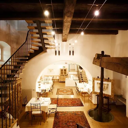 Bed and Breakfast Alter Winzerkeller Kirchberg am Wagram